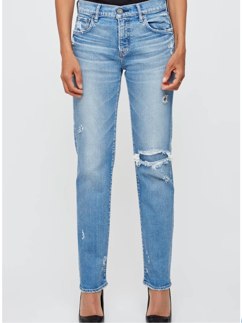 Moussy Size 26 Vintage Fairview Mid Rise Slim Straight Distressed Jeans